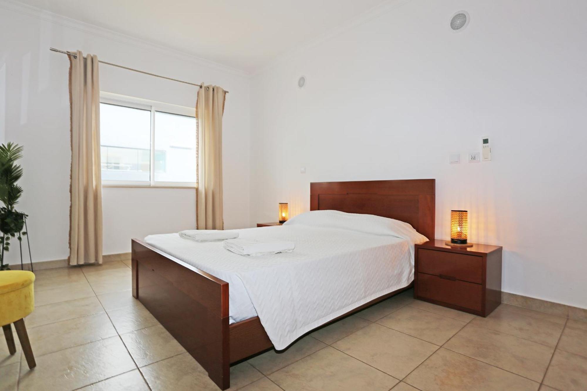A04 - Large Modern 1 Bed Apartment With Pool Λάγος Εξωτερικό φωτογραφία